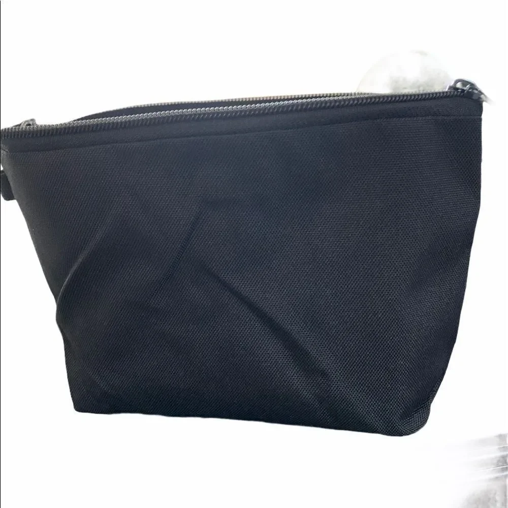 ‎HEALTHCARE COSMETIC/TRAVEL BAG